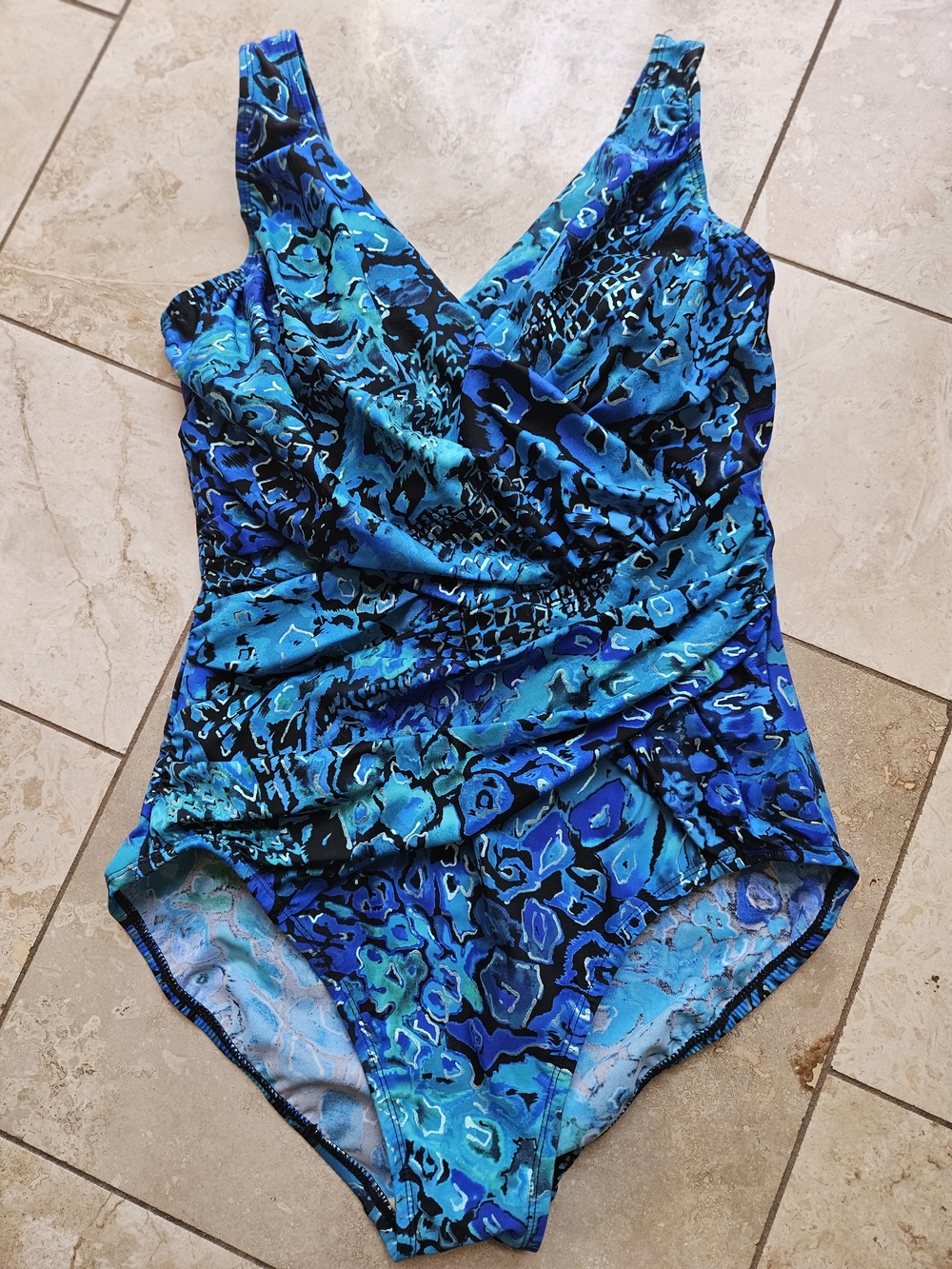 Miraclesuit Blue Teal Black Underwater Shimmery Patterned One-Piece Swimsuit 10